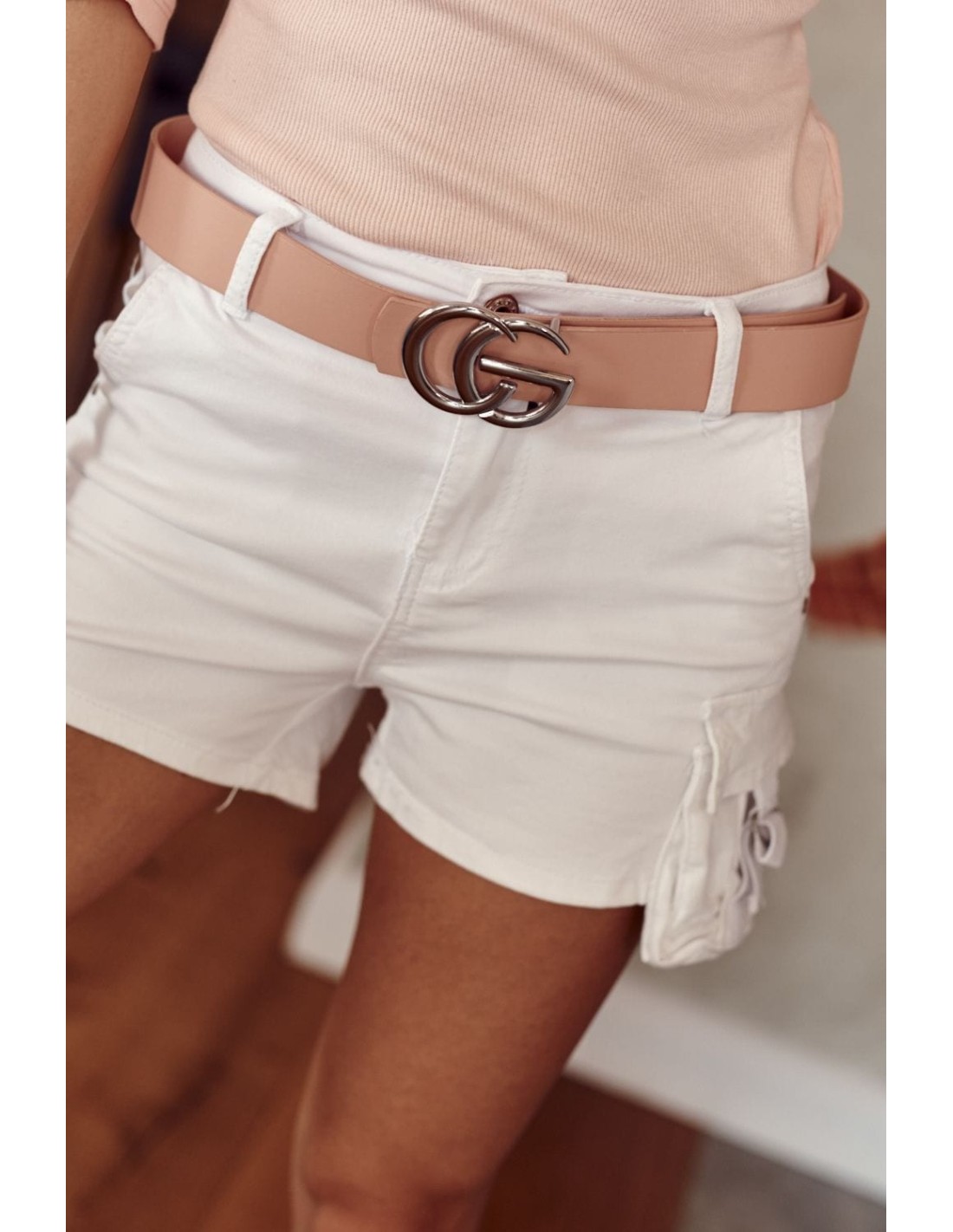 Women\'s shorts with pockets, white 629 - Online store - Boutique